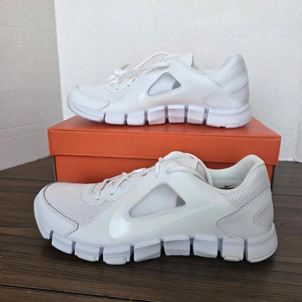 Nike Flex Show TR Sneakers White/Platinum Men’s Size 11 NIB